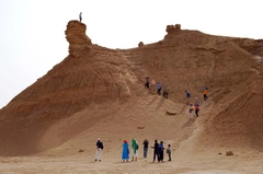 Hành Trình 8 Ngày: Chinh Phục Sahara và Khám Phá Ốc Đảo Tozeur Huyền Bí – Tunisia