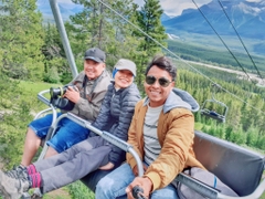 Rocky Mountaineer và Cảnh Sắc Canada