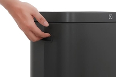 Máy hút ẩm kết hợp lọc không khí Electrolux EDH16TRBD3