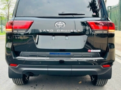 LANDCRUISER LC300 ĐEN - NỘI THẤT ĐEN