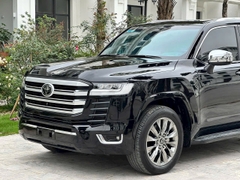 LANDCRUISER LC300 ĐEN - NỘI THẤT ĐEN