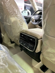 LANDCRUISER LC300 ĐỒNG - NỘI THẤT KEM