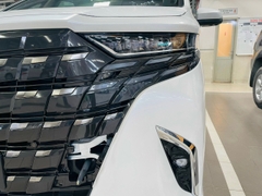 ALPHARD TRẮNG - NỘI THẤT NÂU