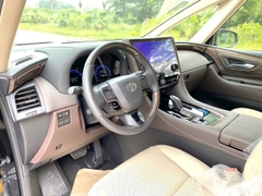 ALPHARD ĐEN - NỘI THẤT KEM