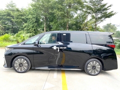 ALPHARD ĐEN - NỘI THẤT KEM