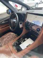 ALPHARD TRẮNG - NỘI THẤT NÂU
