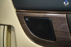 ALPHARD ĐEN - NỘI THẤT KEM