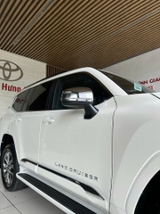 Độ LC300 Màu trắng phiên bản Modellista