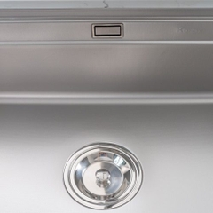 Chậu rửa bát chống xước Workstation Sink – Undermount Sink KN7644SU Dekor