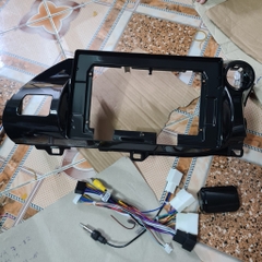 Mặt dưỡng Toyota Hilux 2021 - 2023 (10 inch)