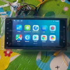 Màn hình android 7 inch thông dụng , 7 inch toyota dành cho ô tô  cấu hình 2-32GB 8x TS18 ( tặng s2 , premium 1 năm )