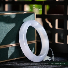 LUXS080926-004