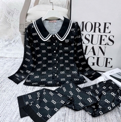 Y859C Lụa Gấm tay dài ĐEN chữ G cổ bèo vòng sau