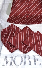 Y668B Lụa satin tay cộc ĐỎ sọc chéo cổ vòng 2 tầng