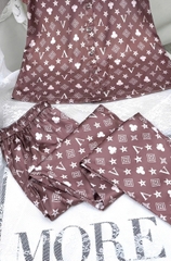 Y668C Lụa satin tay cộc quần dài NÂU chữ V cổ vòng 2 tầng