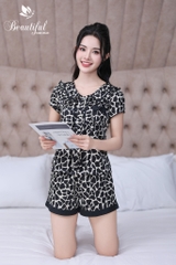 Y747C Lụa Satin quần đùi ĐEN da báo cổ sen