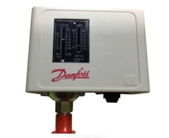 Rơ le áp suất Danfoss KP35