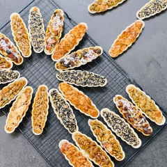 Đế bánh thuyền hộp 60 cái, đế làm bánh thuyền nướng mix hạt [Date Mới]