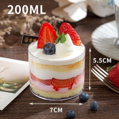 10 Cốc nhựa tròn 200ml GD2017 có nắp - đựng bánh lạnh, mousse ( 8,2 x 5,7 x 7,8 cm ) -156MART