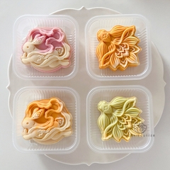 Khuôn Trung Thu Lò xo Cá Vàng May Mắn 75g