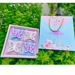 5 Hộp đựng 4 bánh trung thu Hồ Điệp - Hộp 4 bánh mẫu mới 2024