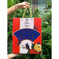 Set 5 -10 Hộp quà tết 2025 có đục lỗ nhìn thấy sản phẩn bên trong siêu to siêu đẹp size 36x29x11cm