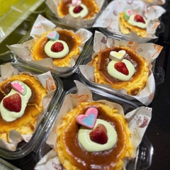 Hộp Nhựa nắp gập Trong suốt Đựng Bánh Bento, Gato, Phô Mai Cháy, Bunrt cheesecake