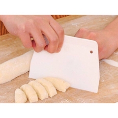 Sét 3 Dụng Cụ Cắt Bột bằng nhựa
