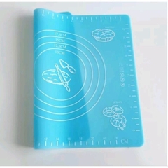 Thảm silicon có sẵn kích thước đo, dùng nhồi bột làm bánh 40x50cm