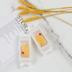 Túi bánh dứa hình dâu tây