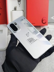 Điện thoại OnePlus Ace 6 Snapdragon 8 Elite