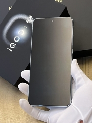 Điện thoại Vivo iQOO 15T (Dimensity 9500 - Pin 8000mAh)