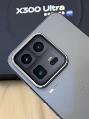 Điện thoại Vivo iQOO 15 Ultra Có quạt tản nhiệt
