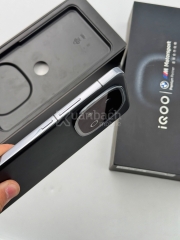Điện thoại Vivo iQOO 13 5G New Seal Snapdragon 8 Elite