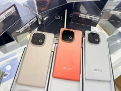 Điện thoại Vivo iQOO Z10 Turbo 5G new seal (Dimensity 8400 - Pin 7620mah)