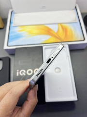 Điện thoại Vivo iQOO Z10 Turbo Pro 5G new seal (Snapdragon 8s Gen 4 - Pin 7000mah)
