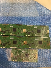 42UB700