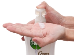 Dettol Onzen Sữa tắm Mật Ong Kháng Khuẩn Dưỡng Thể-950g