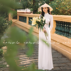 Áo Dài Màu Trắng Học Sinh Truyền Thống 4 Tà Chiffon Tay Dài Ôm Eo, Tôn Vóc Dáng Thanh Lịch Cuốn Hút