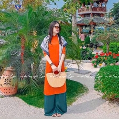 Áo Dài Xưa Màu Cam Cháy Dáng Suông Vải Lụa Mềm Mịn Cổ 2,5 Phân Tay Lỡ Phong Cách Cổ Điển Và Hiện Đại | Áo dài Lyna