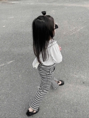Bộ áo trắng đen quần caro TM TỒN