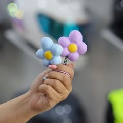 Bông Hoa Trang Trí Nón Bảo Hiểm – Phụ Kiện Xinh