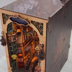 Mô Hình Gỗ DIY Book Nook Halom Phố Colmar Pháp Có Đèn LED | Decor Kệ Sách Cao Cấp