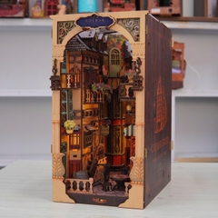 Mô Hình Gỗ DIY Book Nook Halom Phố Colmar Pháp Có Đèn LED | Decor Kệ Sách Cao Cấp