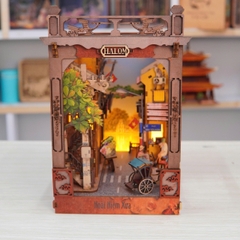 Mô Hình Gỗ DIY Book Nook Halom Phố Cổ Hà Nội Có Đèn LED Decor Kệ Sách Quà Tặng