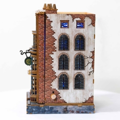 Mô hình Halom book nook diy Tiệm đũa phép Ollivanders - Harry Potter