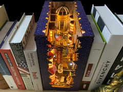 Mô hình Halom book nook diy chặn sách Hẻm Xéo