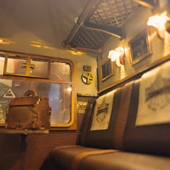 Mô hình Halom book nook diy 1940 Train Cabin