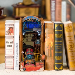 Mô hình Halom book nook diy Nhà ga Ngã Tư Vua Harry Potter collection