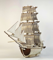 Mô hình Lắp ráp nghệ thuật Halom Mariner – Người Đi Biển Halom